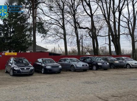 Ввезення та облік гуманітарних автомобілів в Україні: на що звернути увагу?