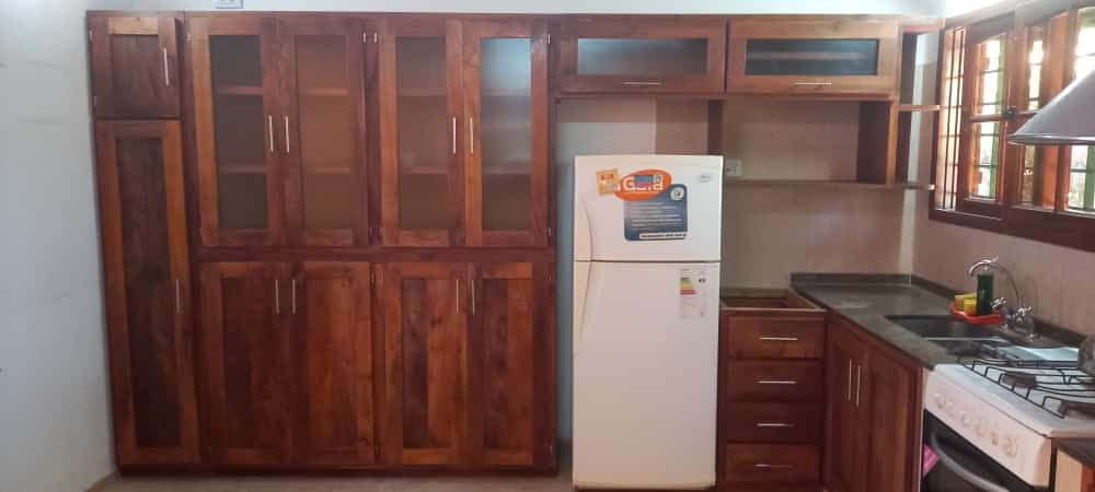 Alacenas y Bajo mesadas.-