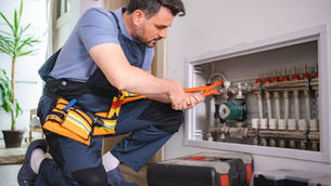 Early Warning Signs of Plumbing Issues in Florida Residences