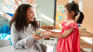 5 Christmas Gift Ideas for Teachers