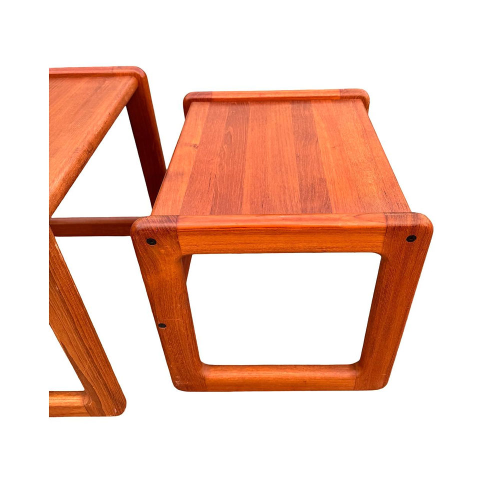 Miniaturbild: Dänische Satztische aus Teak, 1960er–70er Jahre