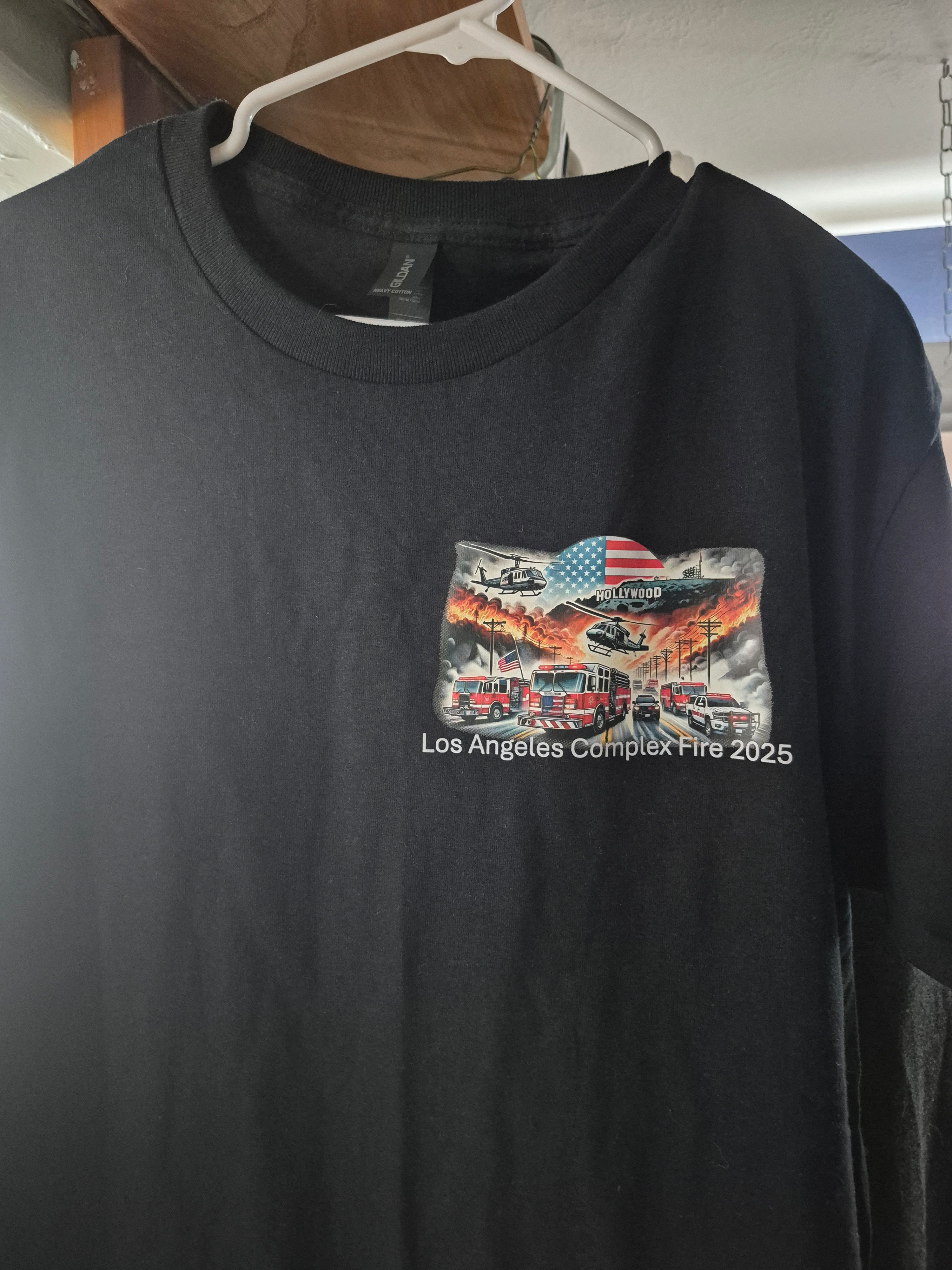 Unisex T- shirt Los Angeles California Complex Fire