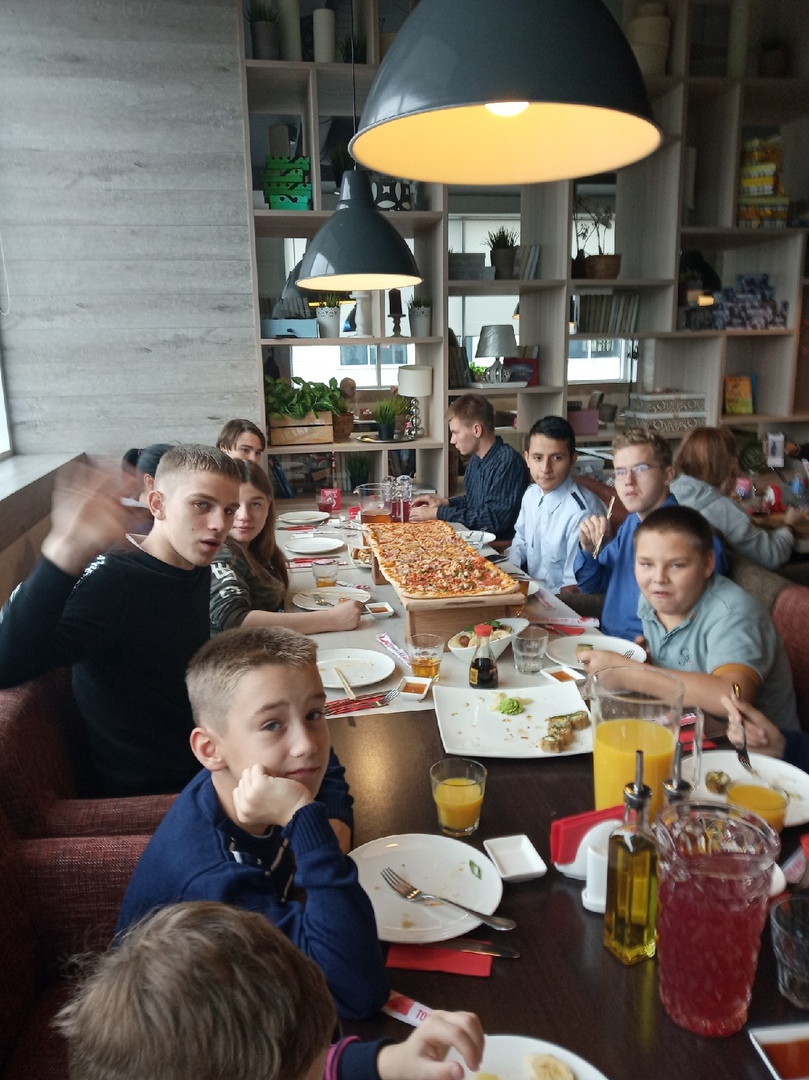 Ресторан хлебникофф новогодняя ночь 2023. Токио сити всеволожск. Токио сити новый петергоф. Основатель сети ресторанов токио сити. Токио сити день рождения.