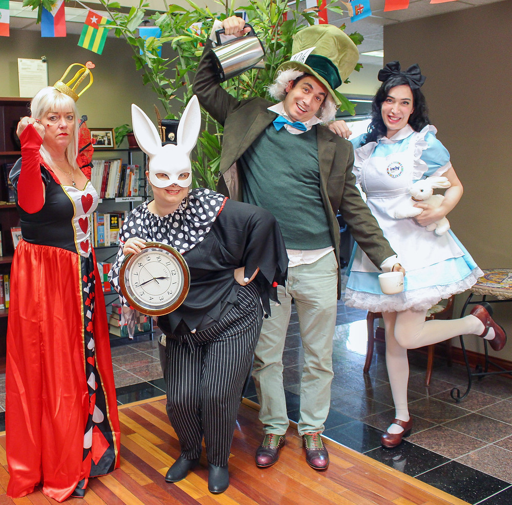 Alice in Wonderland costumes. Queen of Hearts, White Rabbit, Mad Hatter, Alice