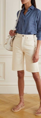 šortai su marškiniais