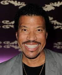 Lionel Ritchie's Reverse Purse-Grab