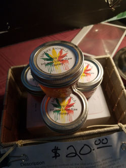 46514617_336422346941774_288543280410604