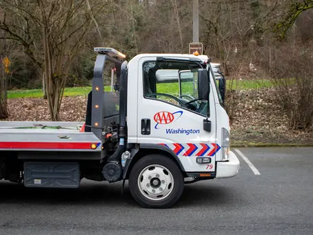 Mastering the Road: Essential Tips for Managing Your Fleet with Towing Dispatch Services