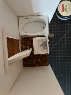 Upper level (3rd floor) bathroom