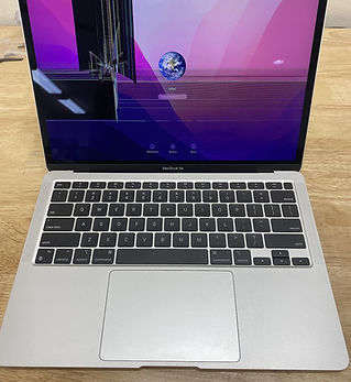 MacBook-Air-Cracked-Screen-1.jpg