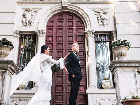 The Pros and Cons of First-Look Wedding Photos