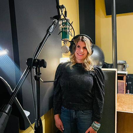 “It’s Not Too Late to Sing Again: Why Ages 40–70 Are the Prime Years to Rediscover Your Voice”