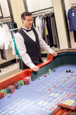 2013 Saks & The City VI