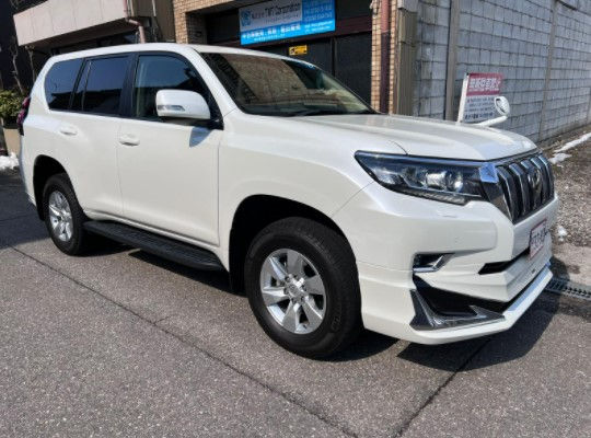 Thumbnail: Toyota  Landcruiser Prado TX L. Year - 2019  Cc- 2700 Color - Pearl