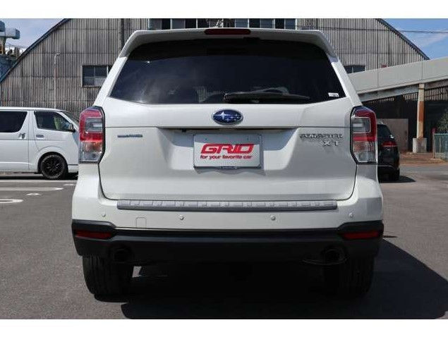 Миниатюра: Subaru Forester XT Eye-S-S -Ed.Year - 2017 Cc- 2000 Color -Pearl