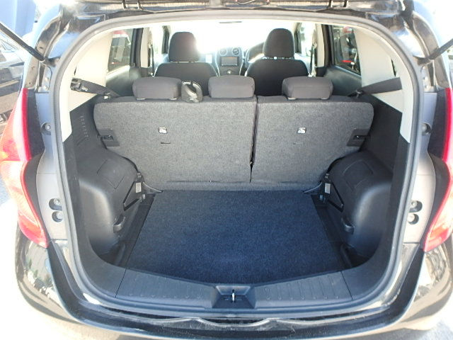 サムネイル： 日産ノート