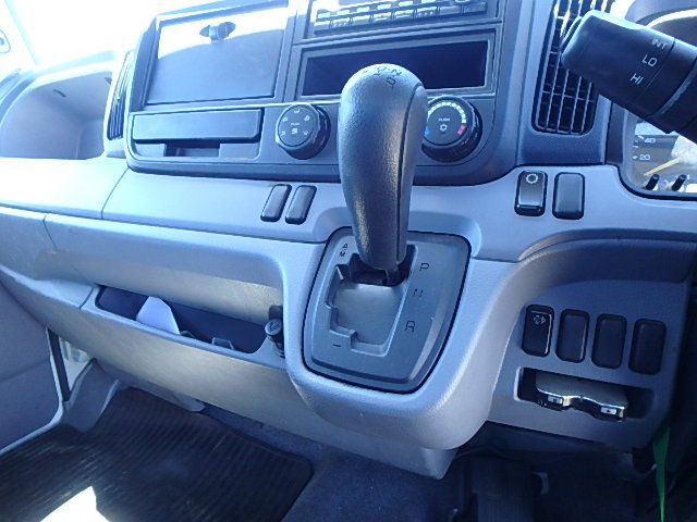 Thumbnail: Mitsubishi Canter Flat Body Year -2012 Cc -2990 Color - White