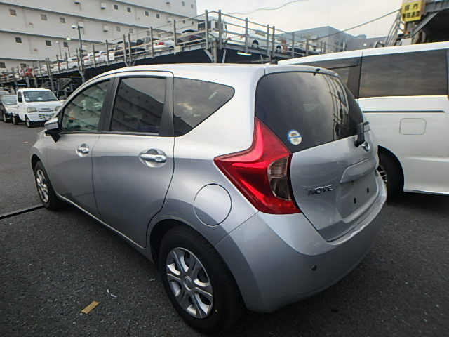 Thumbnail: NISSAN NOTE Year : 2015/9 Cc : 1200 Color : Silver