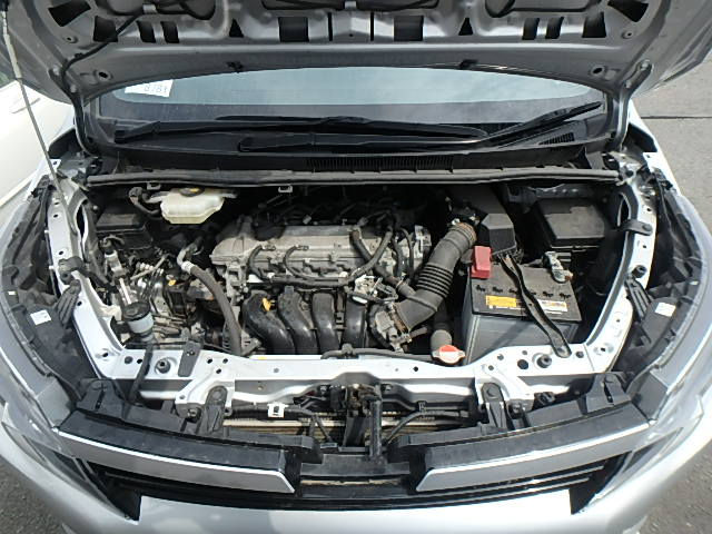 Thumbnail: TOYOTA VOXY 4WD