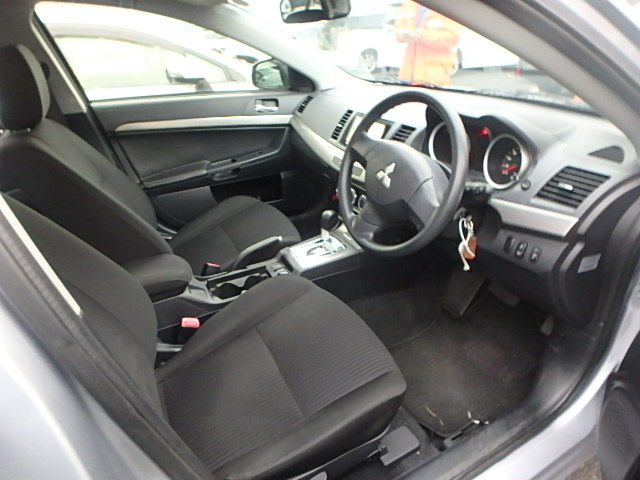 サムネイル： MITSUBISHI GALANT FORTIS