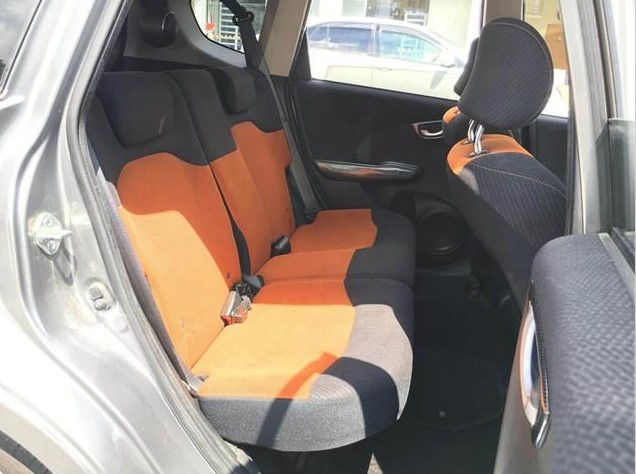 Thumbnail: Honda Fit RS Year - 2011 Cc- 1500 Color-Silver