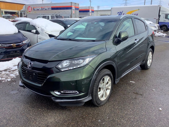 Honda Vezel  4WD X Honda Sensing Year - 2016/6 Cc- 1500 color - Green