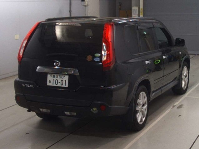 Thumbnail: Nissan X-Trail 20Xtt 4WD Year - 2012 Cc - 2000 Color - Black