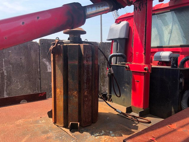 Thumbnail: ISUZU FORWARD DIGGING PILLAR YEAR : 2008/9 CC : 8220