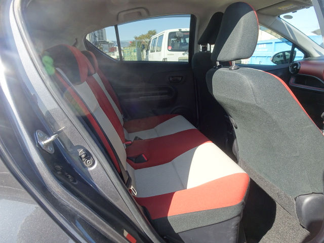 Thumbnail: Toyota Aqua S Hybrid  Year - 2016 Cc - 1500 Color - Grey