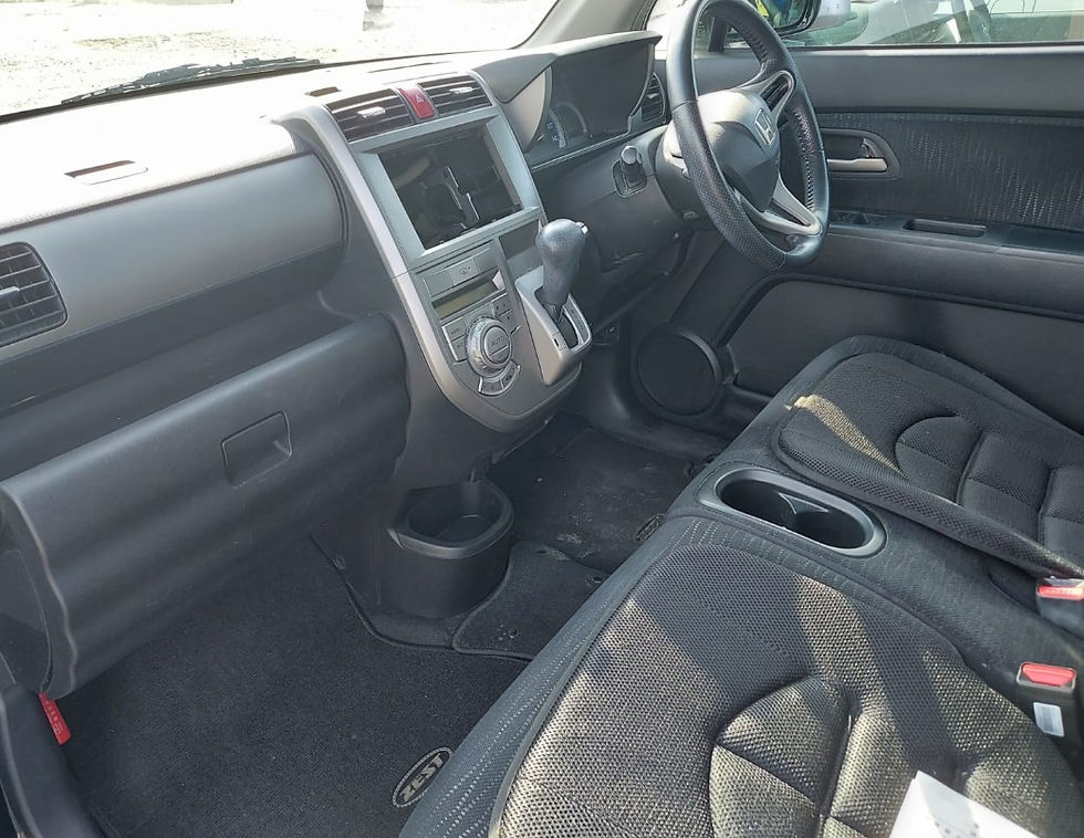 Thumbnail: Honda Zest Spark Year - 2010 Cc - 600 Color - Black