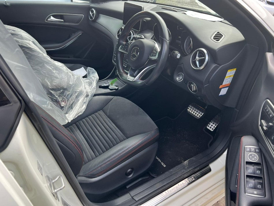 Thumbnail: Mercedes  CLAクラス CLA180AMGライン Year- 2015 CC-1600