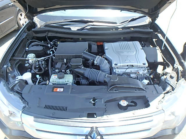 Миниатюра: MITSUBISHI OUTLANDER