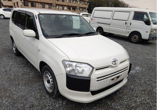 Миниатюра: Toyota Probox GL  Year - 2018 Cc- 1500 Color -White