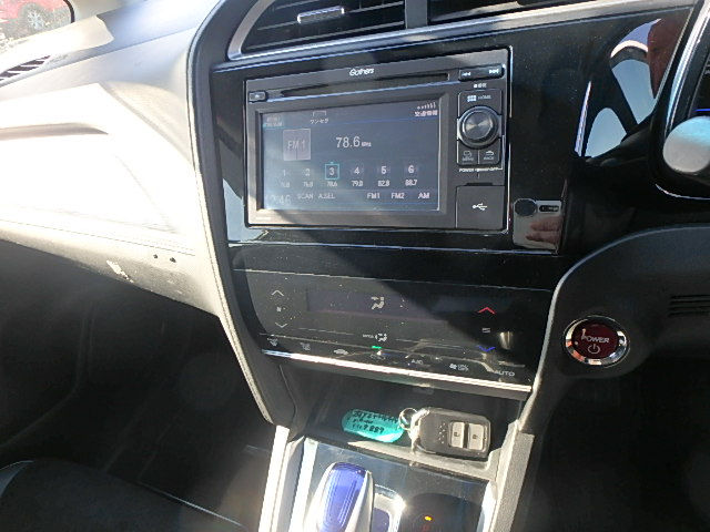 Thumbnail: Honda Shuttle Hybrid X Edition Year - 2017 Cc - 1500 Color - Pearl Km - 80,000