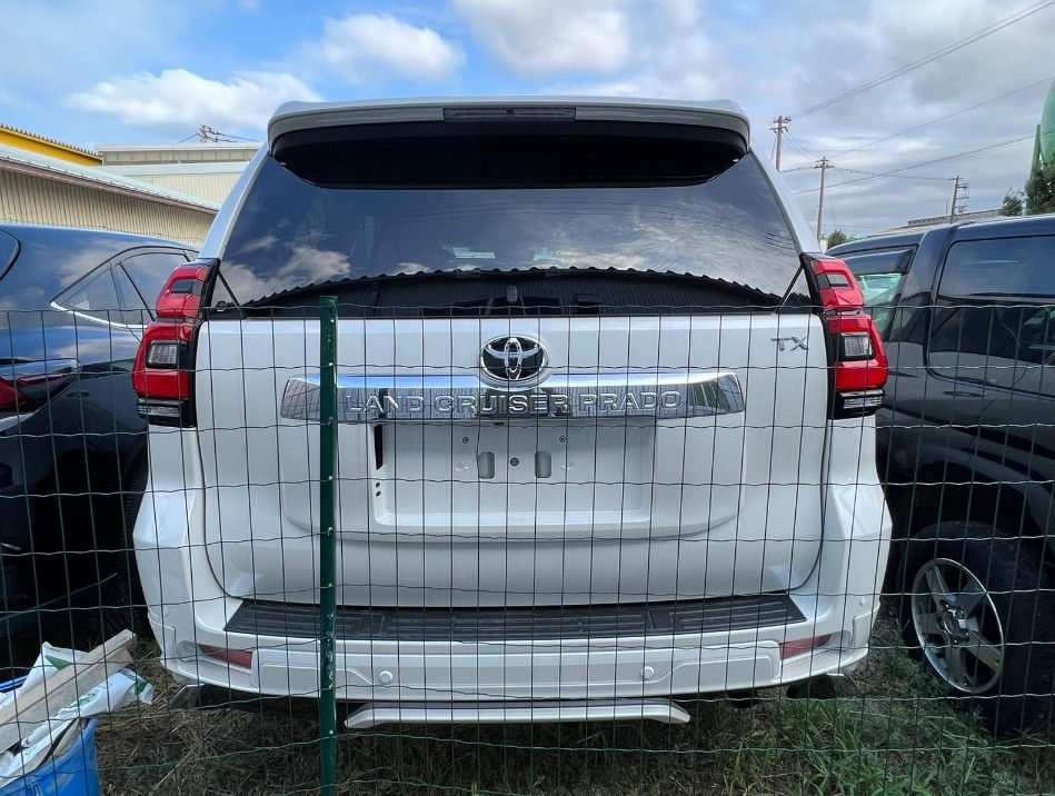 サムネイル： Toyota Landcruiser Prado  TX L. Year - 2022 Cc-2700