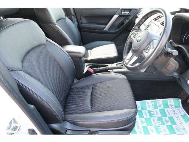 Миниатюра: Subaru Forester XT Eye-S-S -Ed.Year - 2017 Cc- 2000 Color -Pearl