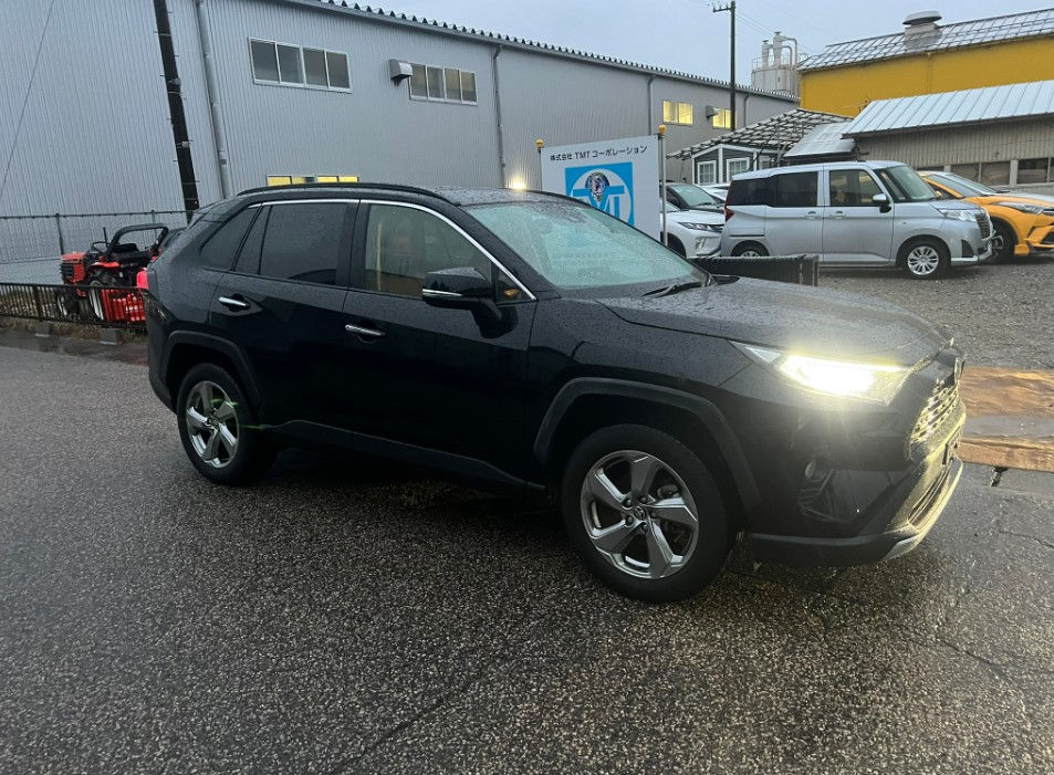 サムネイル： Toyota Rav4 X 4WD Year - 2019 Cc - 2000 Color-Black