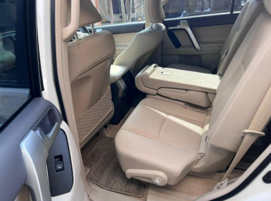 Thumbnail: Toyota  Landcruiser Prado TX L. Year - 2019  Cc- 2700 Color - Pearl