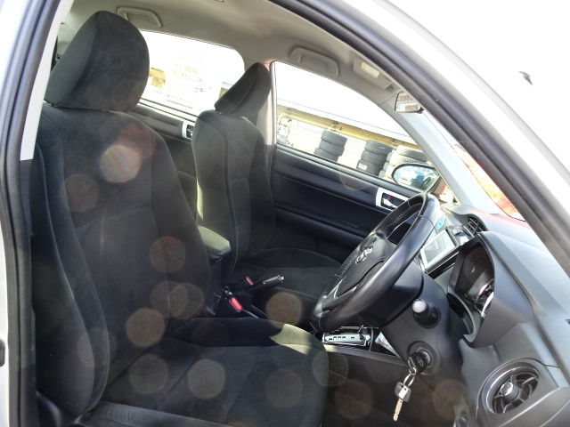 Thumbnail: TOYOTA AXIO G Year : 2016/3  CC : 1500  Color : Silver KM : 107,139