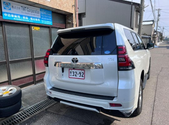 Thumbnail: Toyota  Landcruiser Prado TX L. Year - 2019  Cc- 2700 Color - Pearl