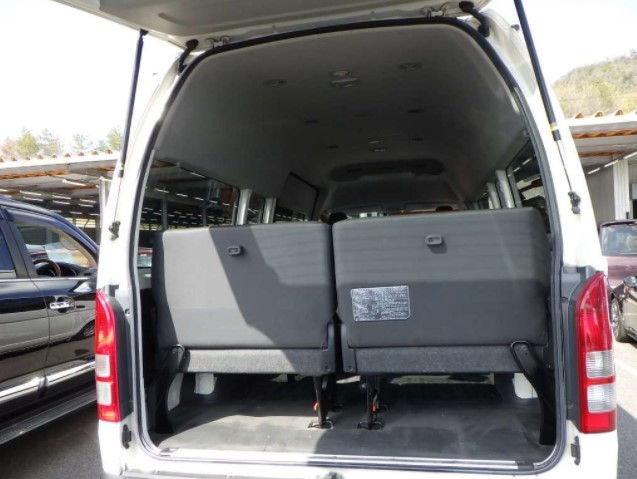 Thumbnail: Toyota Hiace Commuter  Year - 2011 Cc- 3000 Diesel Color - White