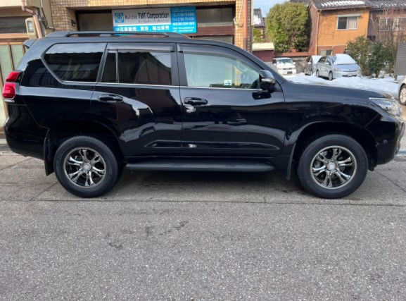 Thumbnail: LANDCRUISER PRADO TX L. Year - 2019 Cc- 2800 (D)Color - Black