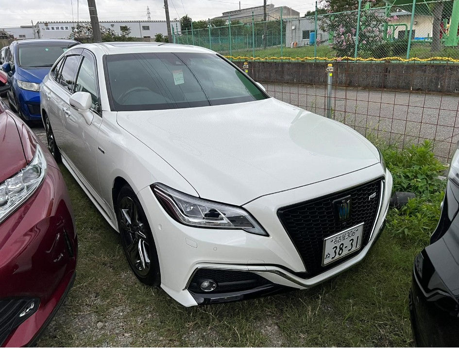 サムネイル： Toyota Crown Hybrid RS Adv.-Sunroof  Year - 2019 Cc - 2500 Color -Pearl