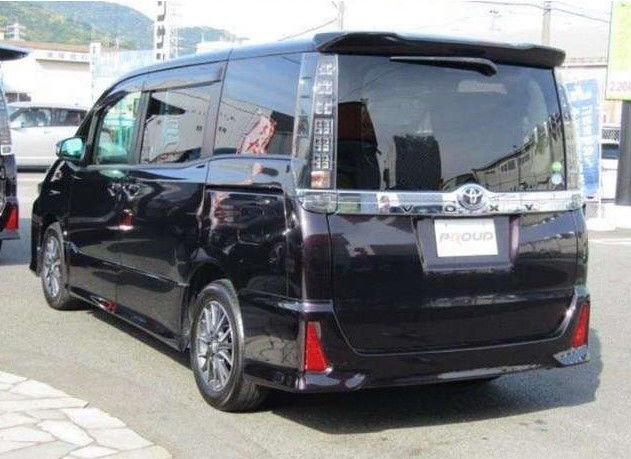 Thumbnail: Toyota Voxy ZS Year - 2014 Cc - 2000 Color -Purple/B,Mica Metalic