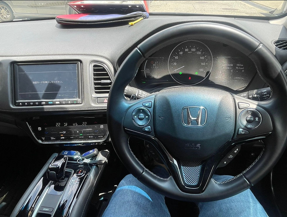 Thumbnail: Honda Vezel 4WD  X Year - 2018 Cc - 1500 Color -Pearl