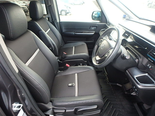 Thumbnail: HONDA STEPWAGON SPADA HV Year : 2017/12 Cc :2000 Color-Grey