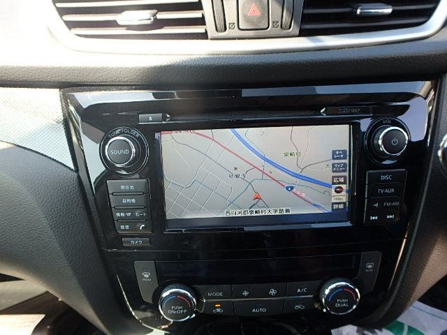 サムネイル： 日産エクストレイル