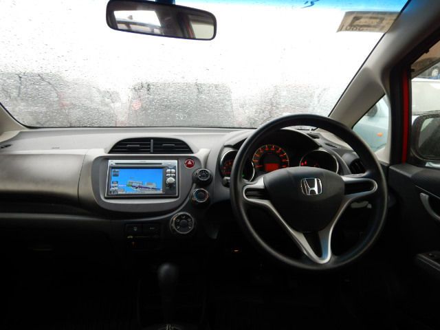 Thumbnail: Honda Fit 1.3G Year - 2011 Cc - 1300 Color - Red