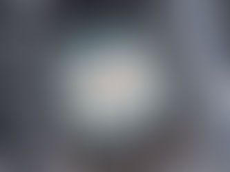 AMD Ryzen 7 9850X3D SKU con una potencia térmica nominal (TDP) de 120 W y número de pieza indicado en el documento de envío.