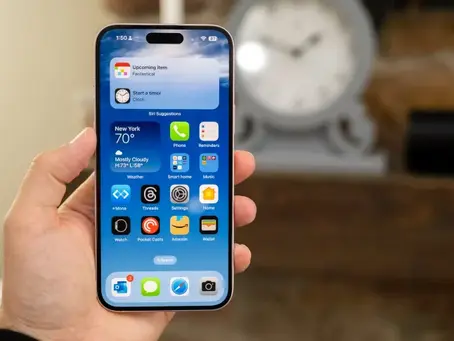 Apple busca una estética uniforme para el iPhone 18 abandonando el diseño trasero en dos tonos.